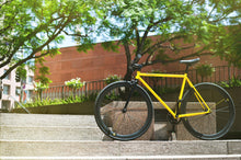 Ladda upp bild till gallerivisning, Uniform