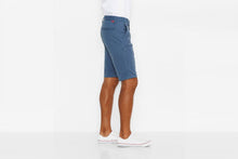 將圖片載入圖庫檢視器 Levi's Commuter 504 Regular Straight Shorts