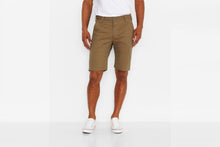 將圖片載入圖庫檢視器 Levi's Commuter 504 Regular Straight Shorts