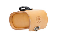 將圖片載入圖庫檢視器 Pure City Leather Saddle Bag
