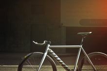 將圖片載入圖庫檢視器 Keirin Track Frameset