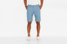 이미지를 갤러리 뷰어에 로드 , Levi&#39;s Commuter 504 Regular Straight Shorts
