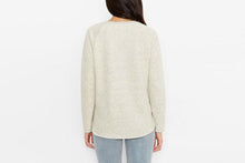 Laden Sie das Bild in den Galerie-Viewer, Levi&#39;s Commuter Long Sleeve Tee
